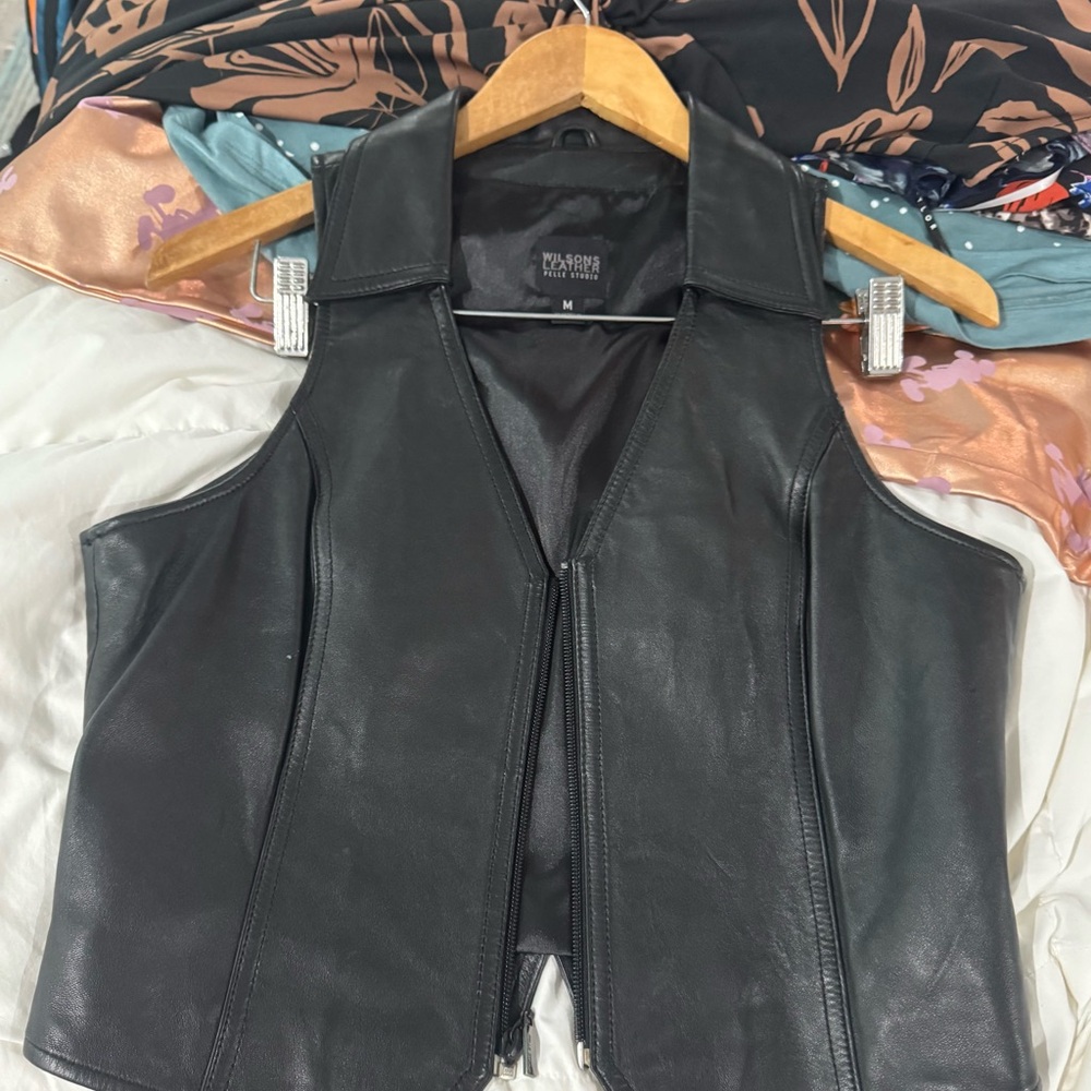 Wilsons Leather Black Vest Classic Style